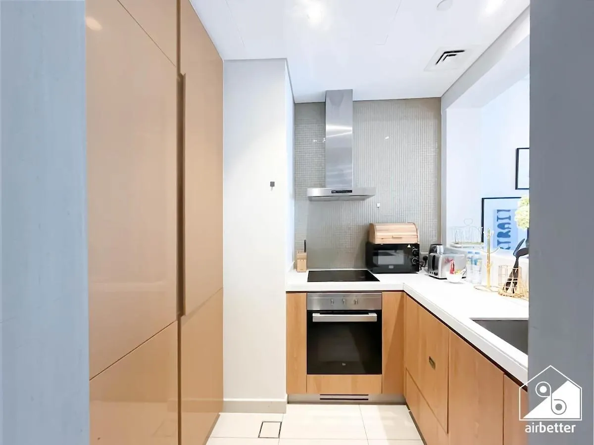 Luxury 1-Bedroom Apt With City Views ,Business Bay Dubai Apartment