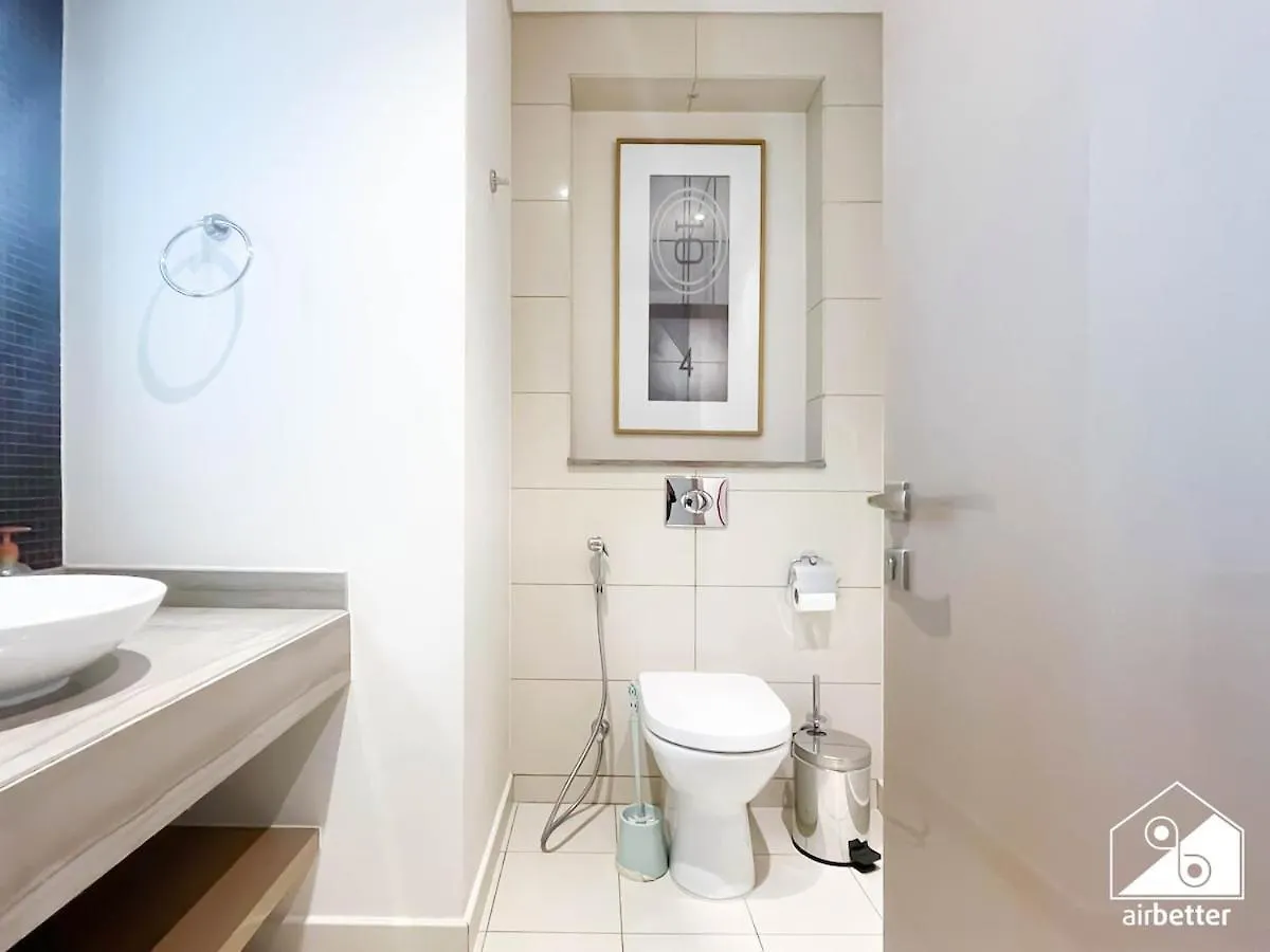 Apartment Luxury 1-Bedroom Apt With City Views ,Business Bay Dubai