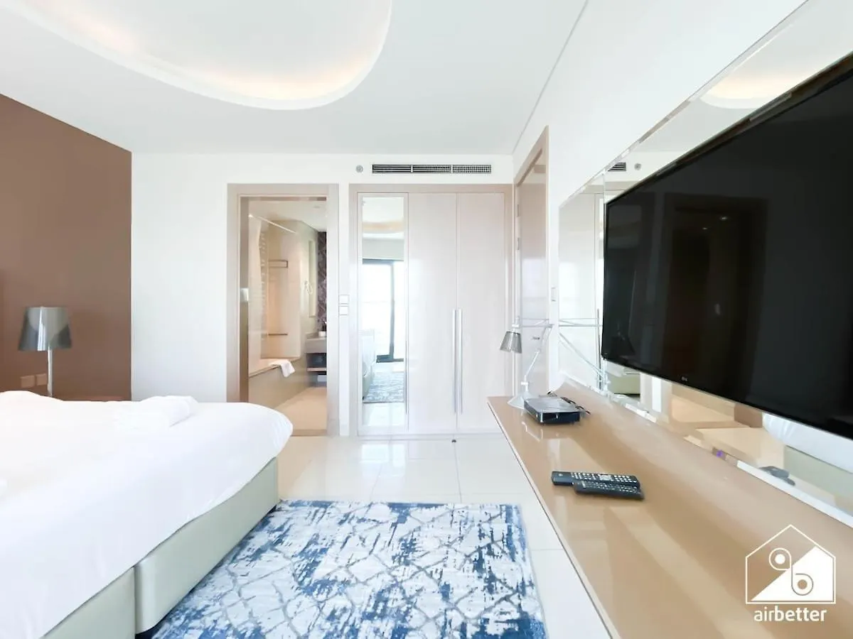 Apartment Luxury 1-Bedroom Apt With City Views ,Business Bay Dubai