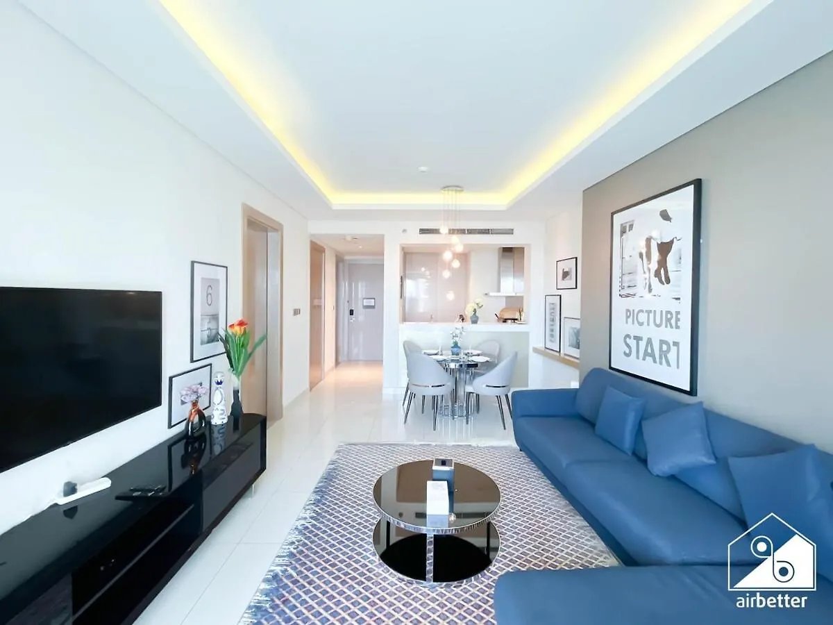 Apartment Luxury 1-Bedroom Apt With City Views ,Business Bay Dubai