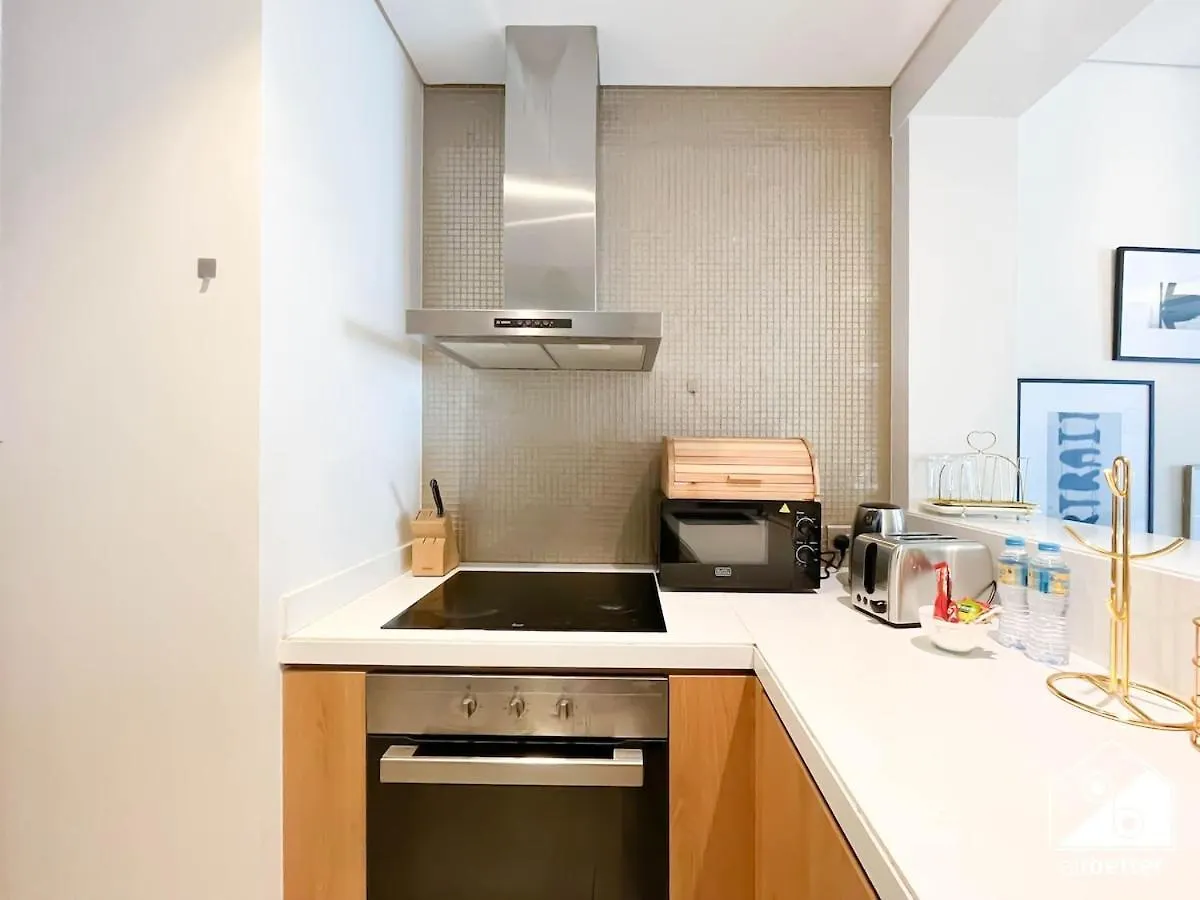 Luxury 1-Bedroom Apt With City Views ,Business Bay Dubai Apartment
