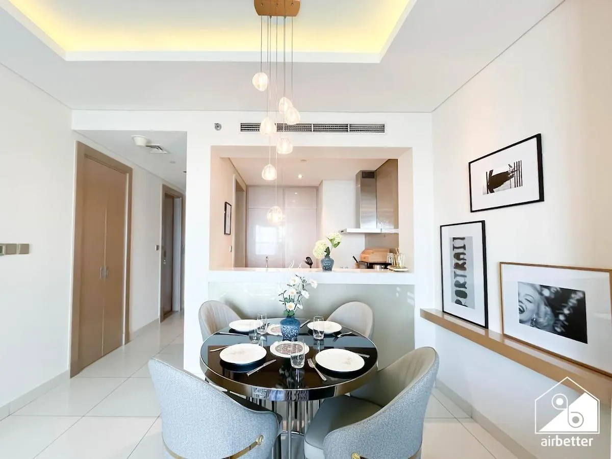 Luxury 1-Bedroom Apt With City Views ,Business Bay Dubai